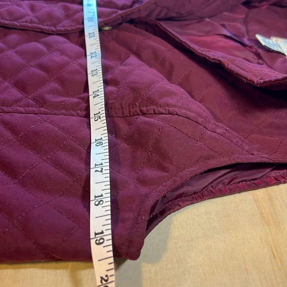G.H. Bass & Co. Quilted Vest in Plum Sz M
